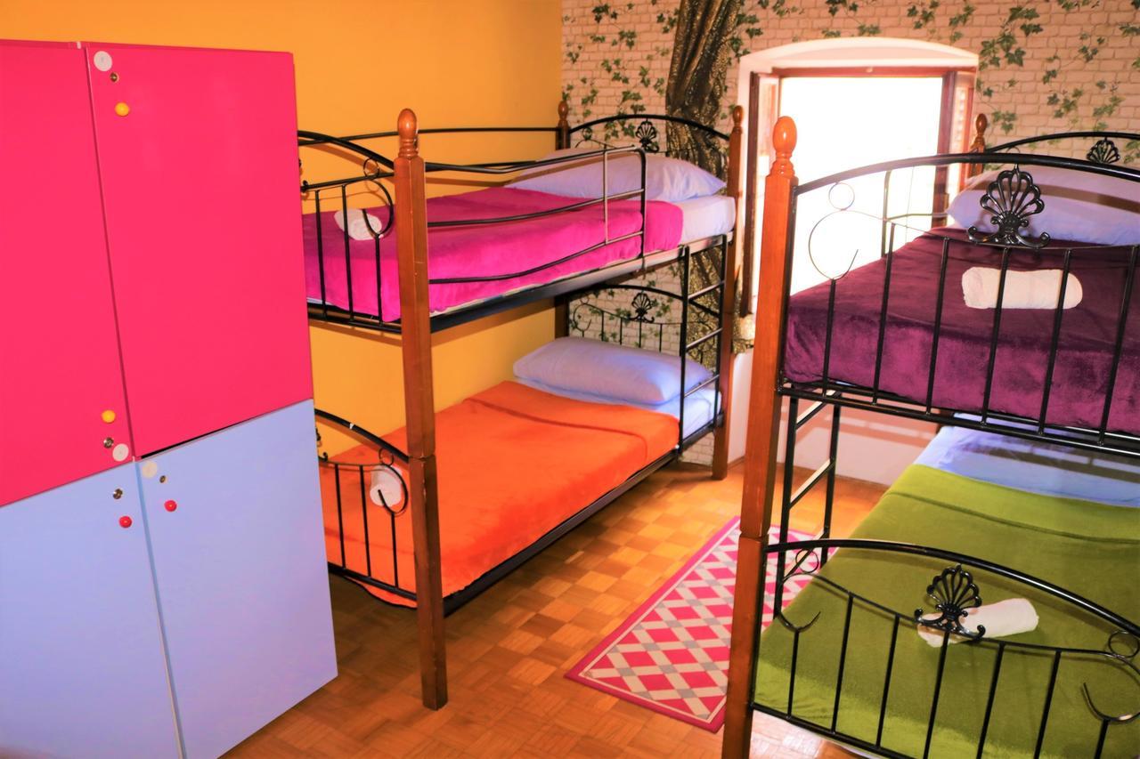 Hostel Alma 2 Пореч Экстерьер фото